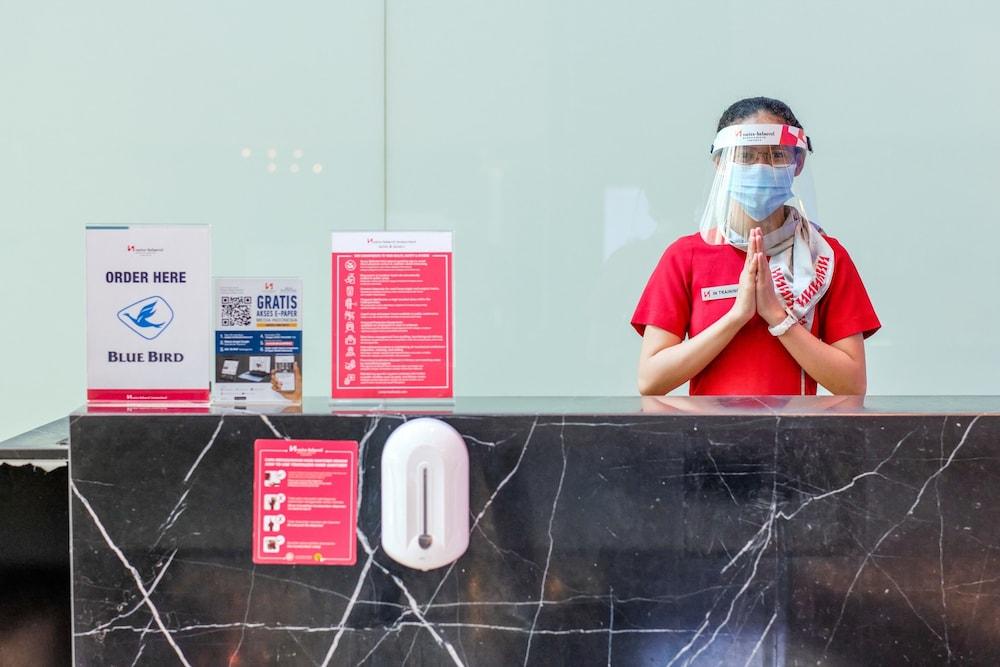 Swiss-Belhotel Mangga Besar Jakarta Exteriör bild