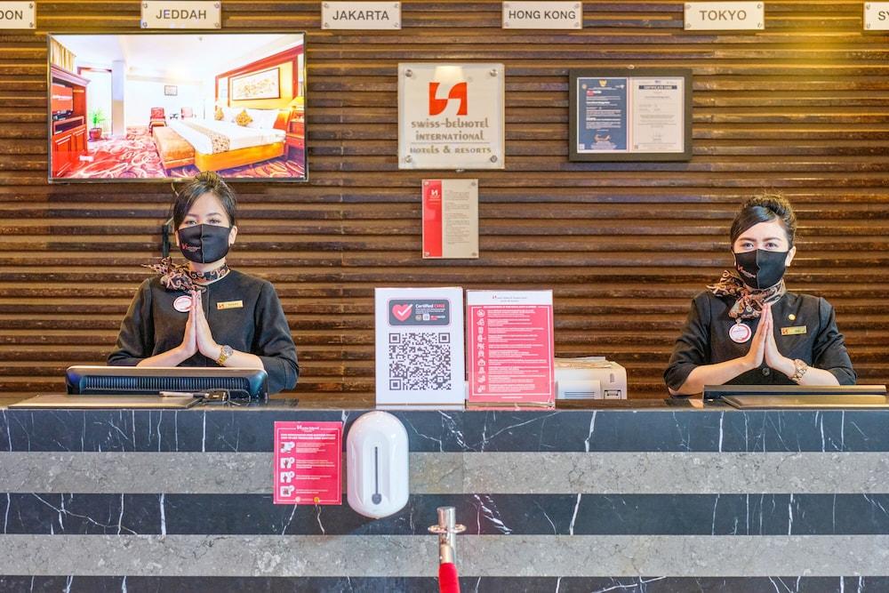 Swiss-Belhotel Mangga Besar Jakarta Exteriör bild