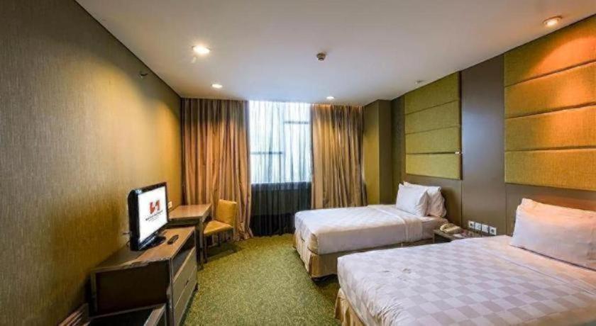 Swiss-Belhotel Mangga Besar Jakarta Exteriör bild